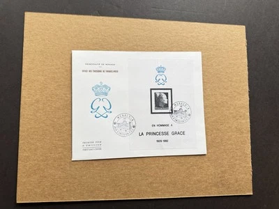 Mónaco 198 Jumbo FDC + Hoja de estampillas Princesa Gracia #1367 + Cachet de la Corona Real + Limpio Foto 1 de 2