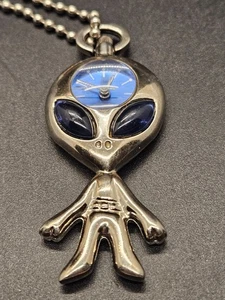 After Thoughts Alien Quartz Watch Keychain 3" of shiny . Needs Battery though - Picture 1 of 11