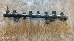 RAMPE INJECTION RENAULT SCENIC II 2 1.9 DCI 120CV 8200620689 / 8200576687 - Picture 1 of 3