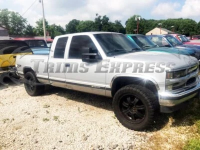 for:88-98 Chevy CK Pickup/95-99 Tahoe/Tahoe/Suburban Fender Trim 4Pc 2" Short - Image 1 of 4