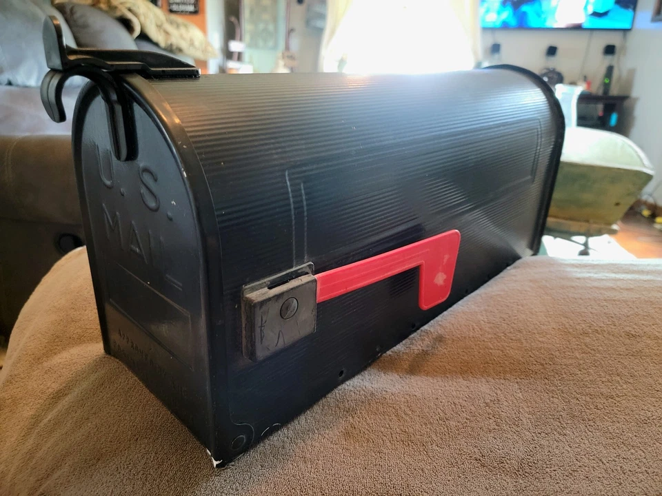 Vintage Large Galvanized Rural Farmhouse Rustic Mailbox W/Flag Postmaster App'd - Image 1 of 4