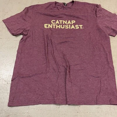 Camiseta Catnip entusiasta Unisex Gráfica Spellout - Talla L Granate Púrpura Foto 1 de 4