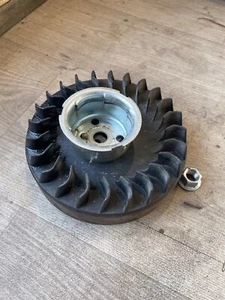 Flywheel Assembly From A MTD 46SPO, Petrol Lawn Mower, ThorX 35 Engine (87) - Picture 1 of 8