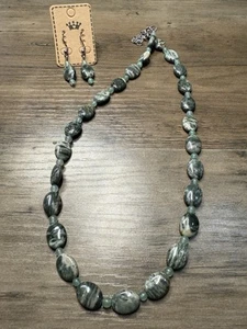 18” Handmade Necklace Earrings Set Green Line Jasper And Green Spacer Beads New - Picture 1 of 4