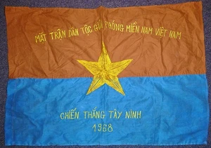Schlacht von Tay Ninh - NLF Viet Cong Flagge - TET OFFENSIVE 1968 - Vietnamkrieg - F.a - Bild 1 von 5