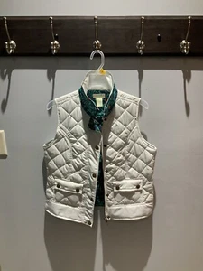 Women’s Caribbean Joe Quilted Zip Up/Snap Vest. Winter White. Size Medium. NWOT. - Picture 1 of 8