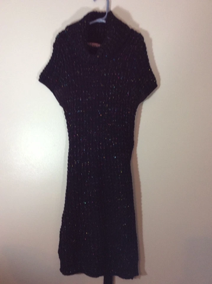 粉红色天使女孩连衣裙 L 码 14 黑色金属线遍 81 码  — 第 1/1 张图片