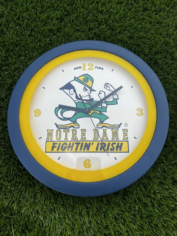 Vintage Notre Dame Fighting Irish Wall Clock Navy/Yellow  ( works great ) Cover