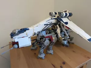 MOC Star Wars Republic Dropship mit AT-OT Walker ähnlich zu 10195, wie neu - Bild 1 von 20