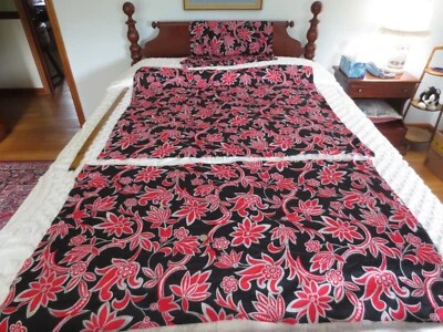 4564. 3 Remnants JOHN KALDOR ABSTRACT FLORAL Polyester FABRIC--2-1/2 Yds.+ Total - Image 1 of 4