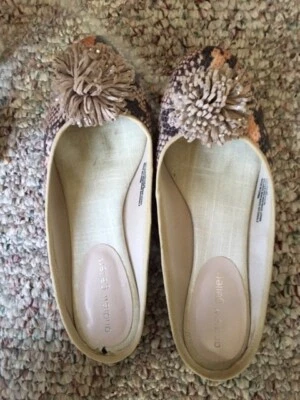 Andrew Geller Flat Mule Grey/Pink/Peach Womens Size 8M - Image 1 of 3