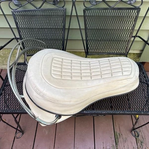 Harley Davidson Electra Glide 1973 vintage blanco Buddy Seat Grab Rail LEER - Imagen 1 de 24