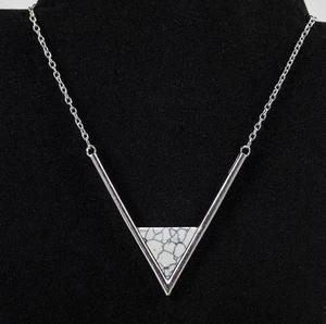 Chevron V-Shaped Pendant Choker Necklace Glass Faux White Turquoise 14" - Picture 1 of 4