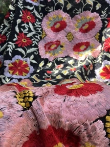 Vintage 1920s / 1930s Silk Shawl With Machine Embroidered Flowers - Picture 1 of 24
