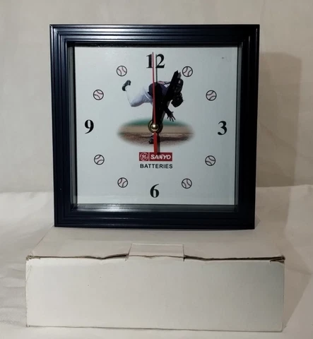 San Diego Padres Hall of Fame TREVOR HOFFMAN Clock Sanyo Battery Promotional NIB Cover