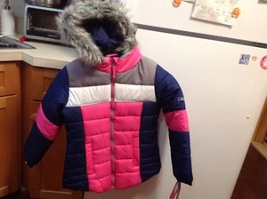 Neu mit Etikett Hawke & Co Outfitter Mädchen Mantel Größe 10/12 mit Hoodie Mid Night/Rosa - Bild 1 von 2