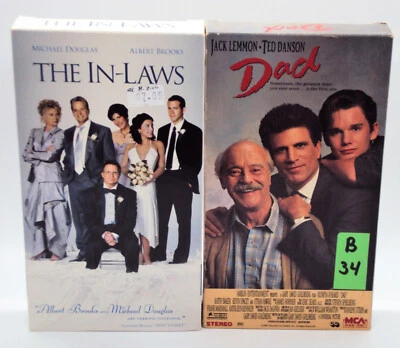 2 VHS Tapes DAD Jack Lemmon Ted Dason THE IN-LAWS Michael Douglas Albert Brooks Foto 1 de 4