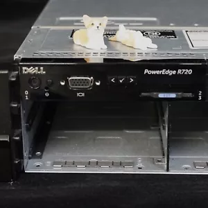 DELL POWEREDGE R720 8LFF 2x 10 CORE E5-2660v2 2.2GHz 384GB RAM H710 NO HDD - Picture 1 of 5