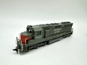 Athearn 4162 Southern Pacific SD45 Diesel Locomotive HO Scale - Picture 1 of 10
