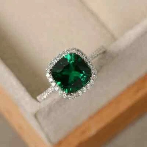 4Ct Cushion Cut Simulated Emerald Women 14K White Gold Plated Silver Made Ring - Picture 1 of 6
