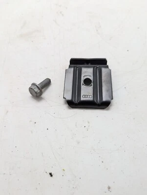 AUDI S4 2012-2018 TRASERO DERECHO O IZQUIERDO MALETERO BATERÍA SUJECIÓN ABRAZADERA SOPORTE OEM Foto 1 de 4
