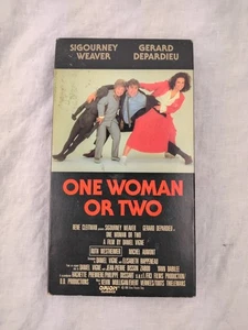 One Woman or Two (VHS, 1990, English Dubbed) Vestron - Imagen 1 de 2