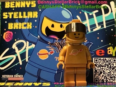REAL LEGO Classic Gold Spaceman With 2 Sets Custom Gold&Black Helmet / Air Tank - Image 1 of 4