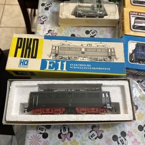 PIKO ~E11 ~HO SCALE - Picture 1 of 4