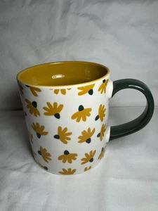 Target Room Essentials Marilyn Becher schwarz/gelb 16oz Floral Blume Natur Garten - Bild 1 von 3