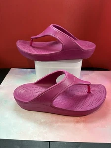 Crocs Womens Sloane Sandal Size 8 Hot Pink Rubber Thong Platform Flip Flop - Picture 1 of 8