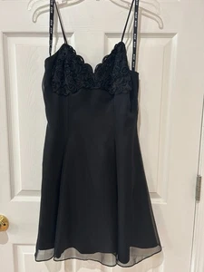 Vintage Zum Zum Kleid schwarz mit transparentem Overlay und oberer Applikation Gr. 9/10 - Bild 1 von 15