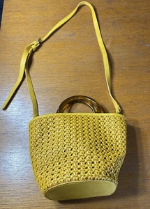 Anthropologie Mustard Yellow Bucket Bag Tortoise Shell Handles Woven Leather - Picture 1 of 5