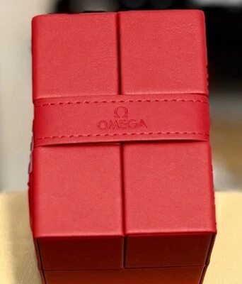 Caja de reloj de cuero ecológico roja Omega genuina estuche de viaje de servicio Foto 1 de 4