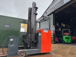 Toyota 6FBRE16 Reach Truck Forklift - Picture 1 of 8