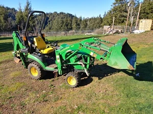 John Deere 1025R Tractor & 4 Attachments (Backhoe, Brush Hog, Tiller, Bucket) - Picture 1 of 20