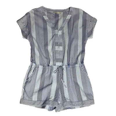 Vineyard Vines Women’s Blue & White Seersucker Shorts Romper Size Medium - Image 1 of 4