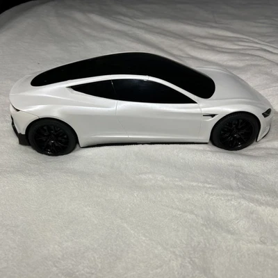 Hot Wheels 1:10 Scale RC Remote Control Tesla Roadster - White used  - Image 1 of 4