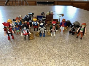 Playmobile Pirate Figures & Cannon Lot W/ Chests Plus Accessories. - Picture 1 of 9