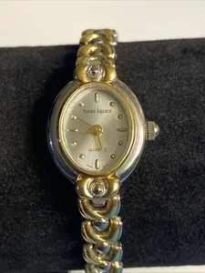 Times Square Watch Women's Silver & Gold Tone stretch Quartz New Battery - Picture 1 of 9