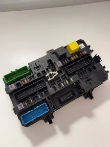 2005 OPEL ASTRA H REAR ELECTRIC CONTROL FUSE BOX 13180775 - Bild 1 von 22