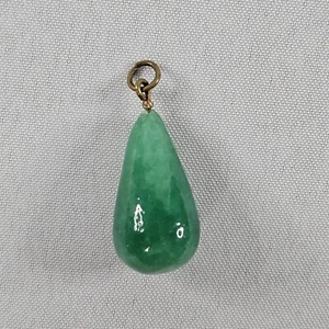 Vintage Jade Color Tear Drop Pendant For Necklace Very Old 1 5/8" 13.1g READ - Bild 1 von 7