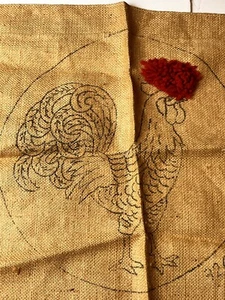 ROOSTER  RUG Printed Burlap PATTERN 1950s-60s (Pillow?) KARLKRAFT #320 15" W - Bild 1 von 11