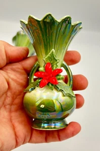 Vintage Norcrest 4.5" Green & Red Poinsettia Christmas Holiday Ceramic Vase - Picture 1 of 6