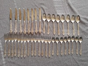 Lot 38 Korea International Silverplate Spoons, Forks, Knives Silverware Set   - Bild 1 von 24