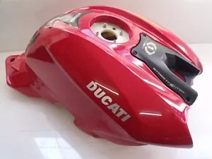 DUCATI 1098S STREETFIGHTER OEM FUEL PETROL GAS TANK + IGNITION COVER 848 - Picture 1 of 12