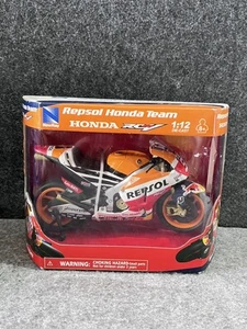 2019 NewRay Mark Marquez 1:12 Repsol Honda RCV Die-Cast Motorcycle - Picture 1 of 14