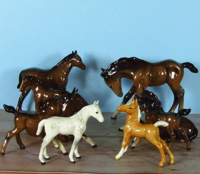 Job Lot 9x Vintage Beswick Horses & Foals Figurines – Brown Palomino Grey - Image 1 of 4