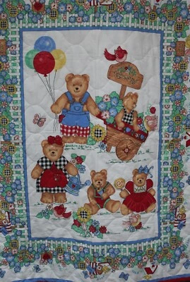 Gardening Bear Family - Edredón para bebé - Hecho a mano Foto 1 de 2