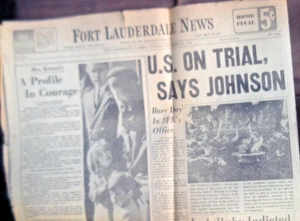 Kennedy JFK Attentat Oswald Nachrichtenseite Ausschnitte Konvolut Sammlung - Bild 1 von 5