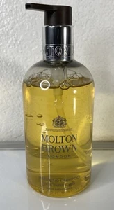 Molton Brown reinigendes Shampoo mit indischer Kresse 10 fl. Oz. mit Pumpe Neu - Bild 1 von 4